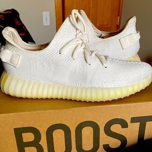 Yeezy Boost 350 Triple White